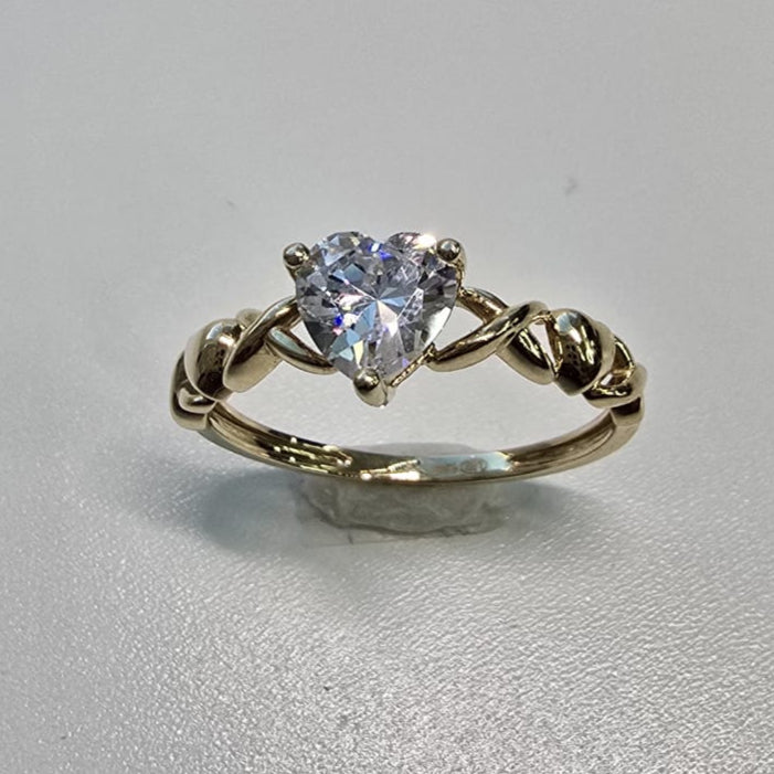 Anillo de Oro 14K con Piedra Preciosa